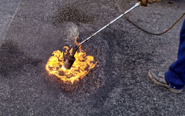 Woolmer Green flat roofing repairs